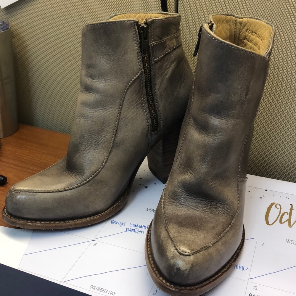 Bedstu Booties size 9